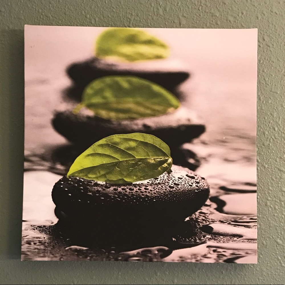Leafs on Rock Wall Decor 💜For Bundles Only💜
